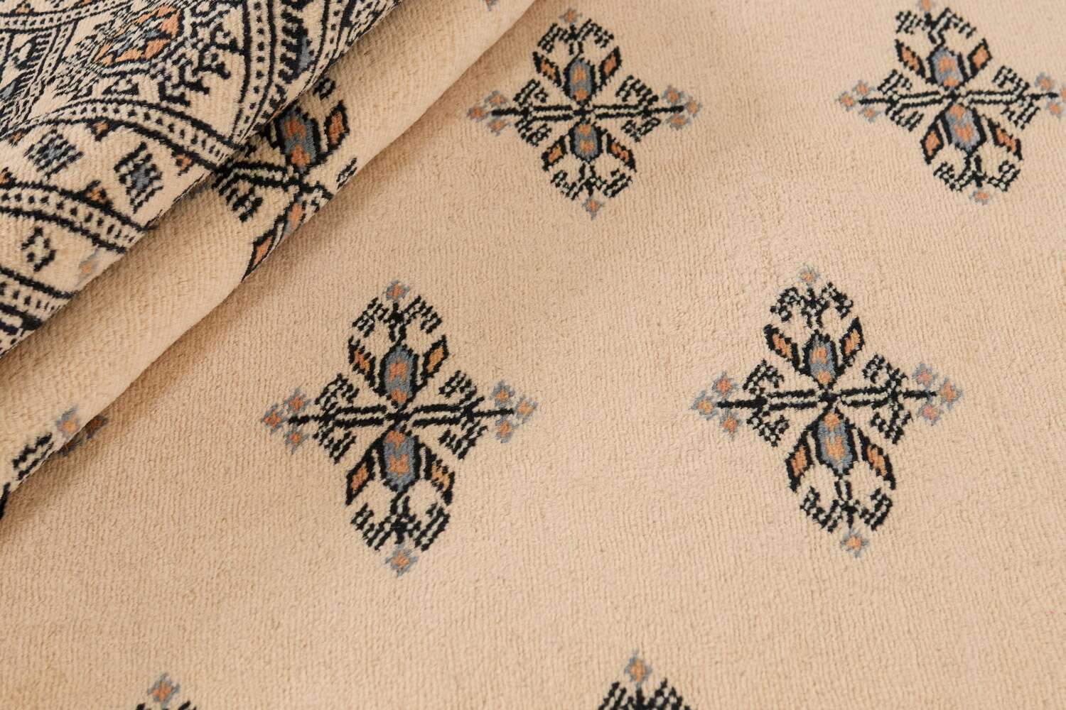 Tekke Beige 1513467 2PLY håndknyttet teppe