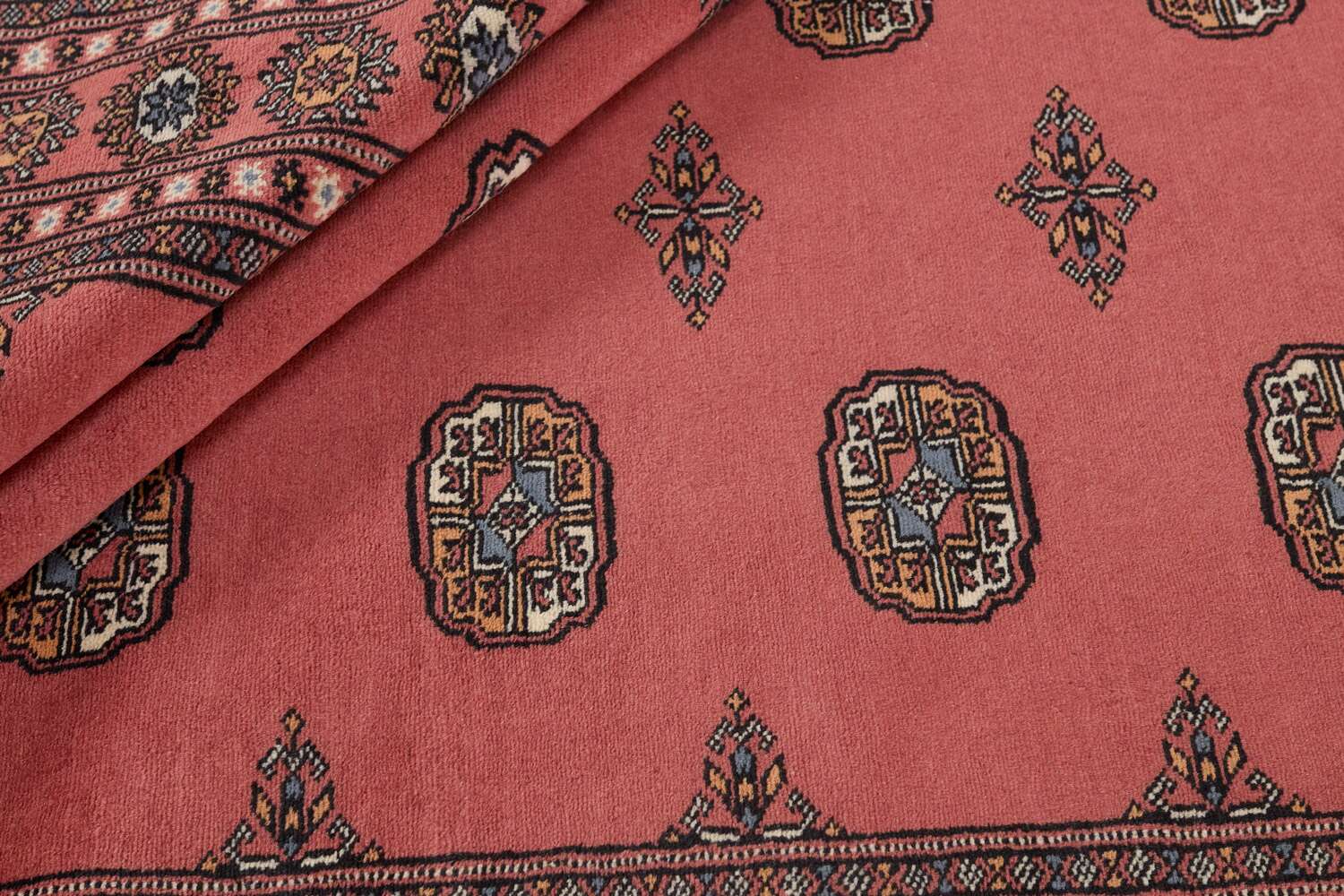 Bokhara Rose 1513468 2PLY håndknyttet teppe