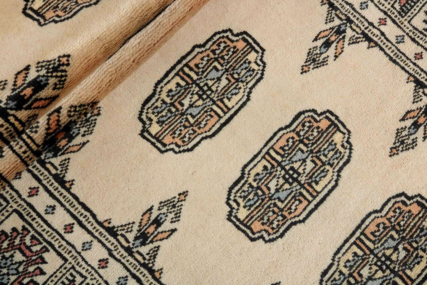 Bokhara Beige 1415519 2PLY håndknyttet teppe
