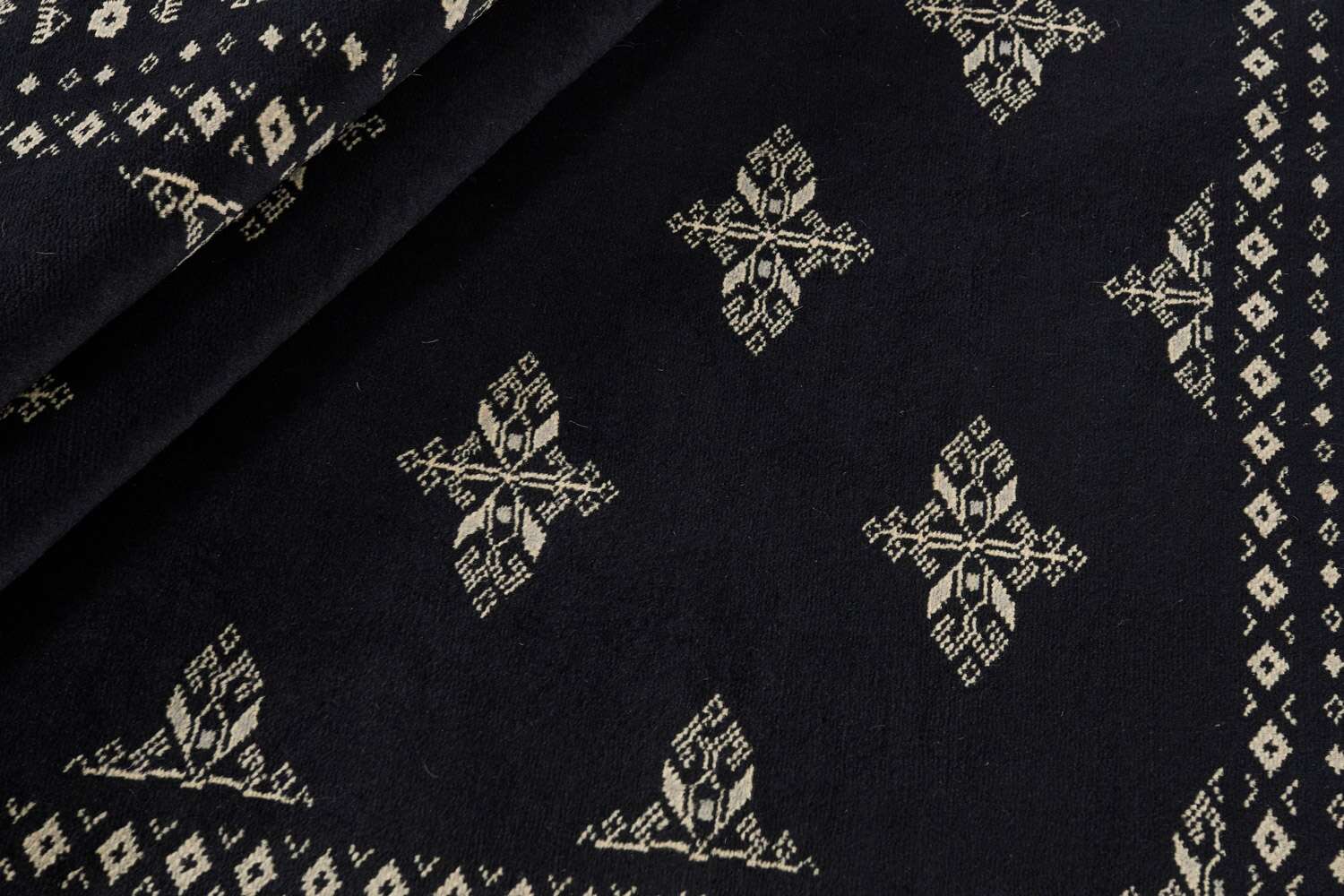 Tekke Black 1513440 2PLY håndknyttet teppe