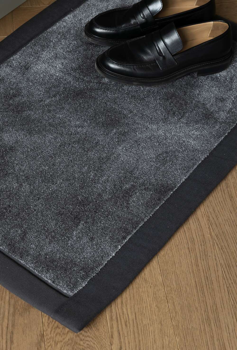 Seduction Raven 99 K99 kantet gulvteppe