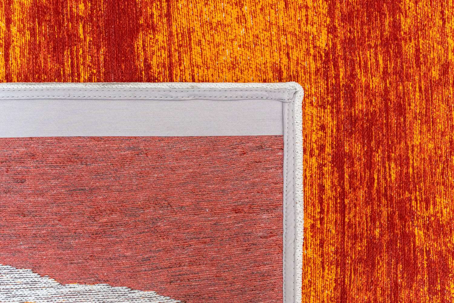Brush 2061 Orange gulvteppe
