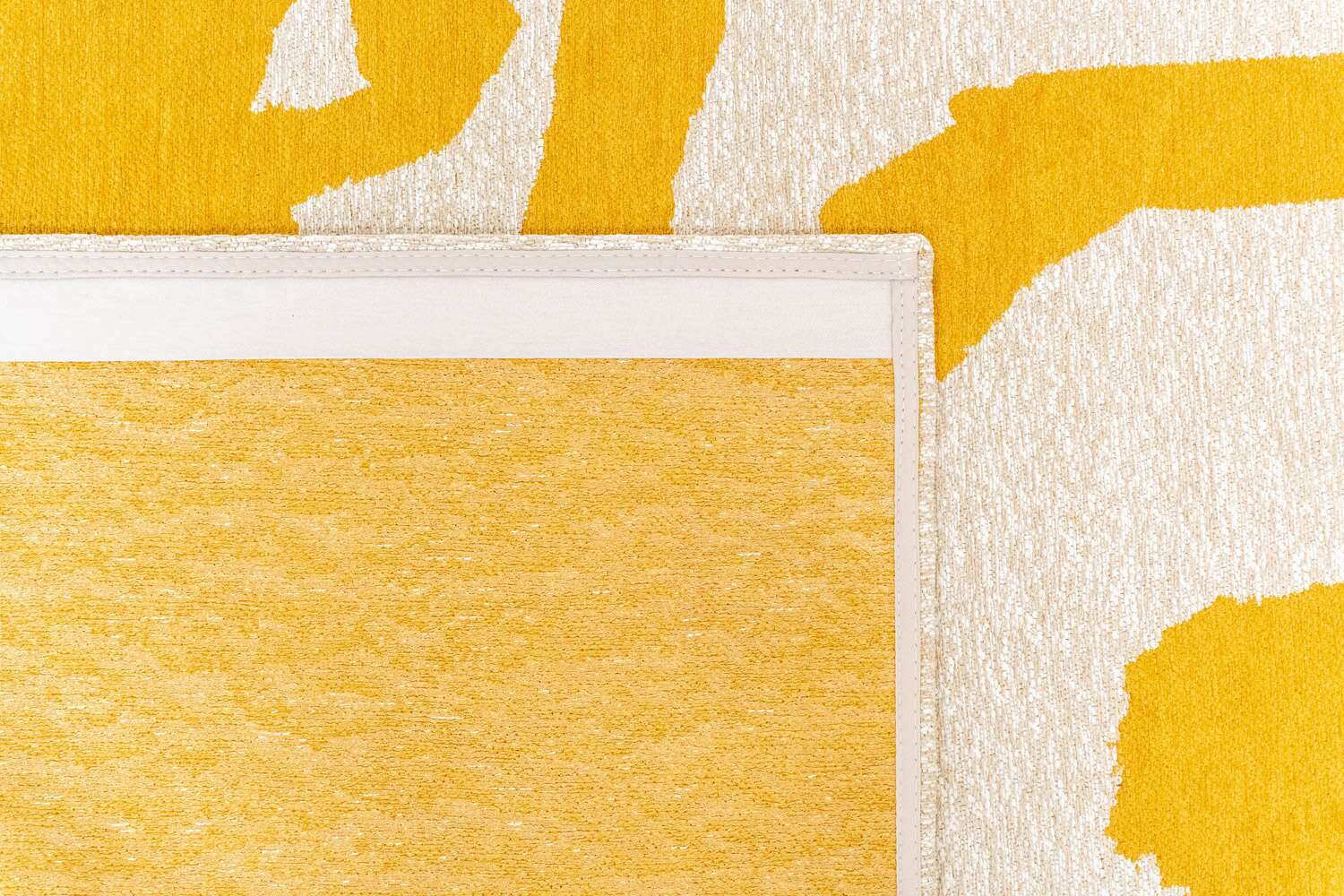 Craft Ribbon 2084 Pure Yellow gulvteppe